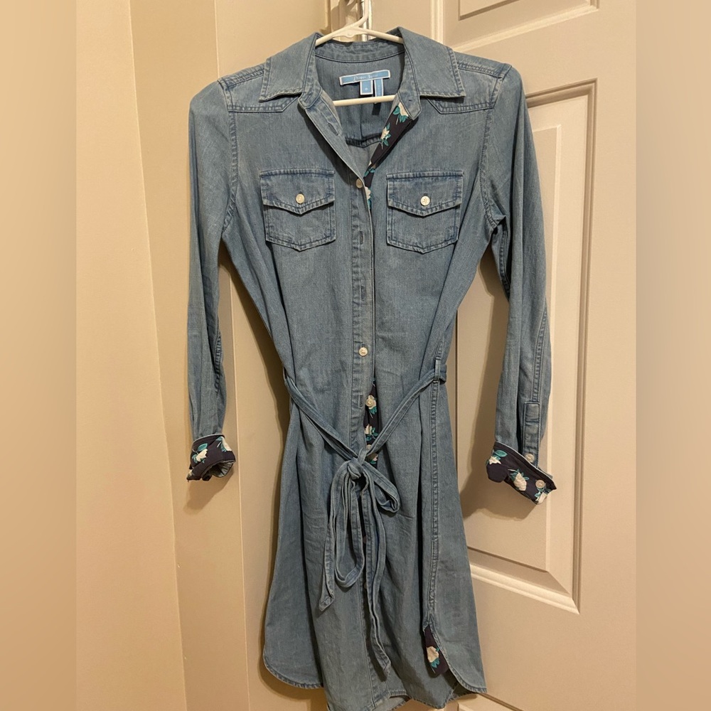 Draper James Long Sleeved Denim Dress With Floral Detail Size 0